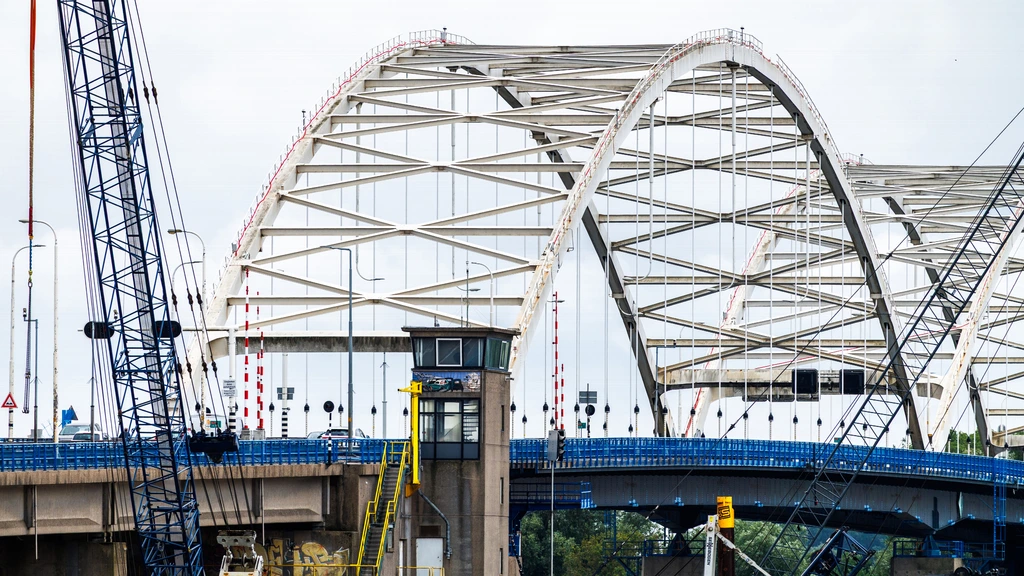 Merwedebrug dicht voor vrachtverkeer: een terugkerend infrastructuurprobleem