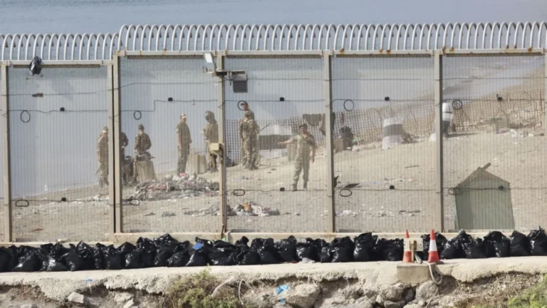 Na dagen van verwijten sluit Europa de gelederen over de crisis in Ceuta
