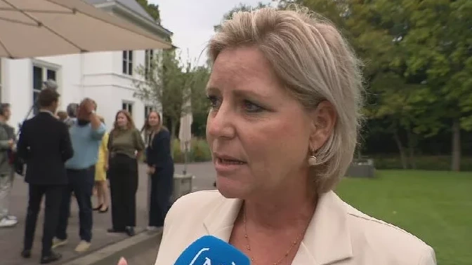Boetes voor berichtgeving over afslankmedicijnen: minister wacht rechterlijk oordeel af