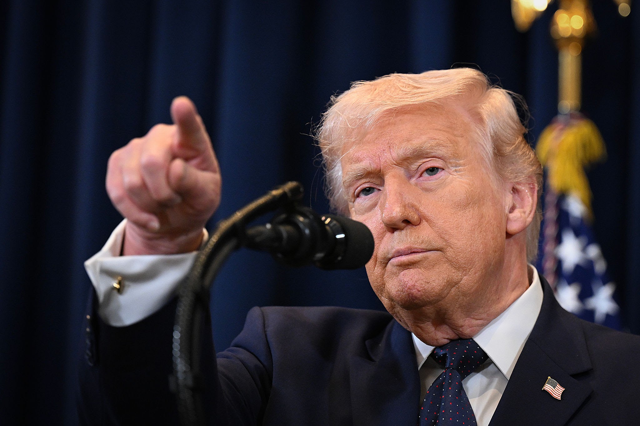 Trump kondigt nieuwe onderhandelingsronde aan met Iran over Straat van Hormuz
