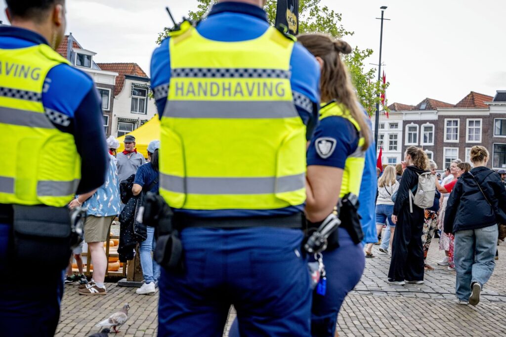 Raad van State: VVD-voorstel hoofddoekverbod voor boa's mist onderbouwing