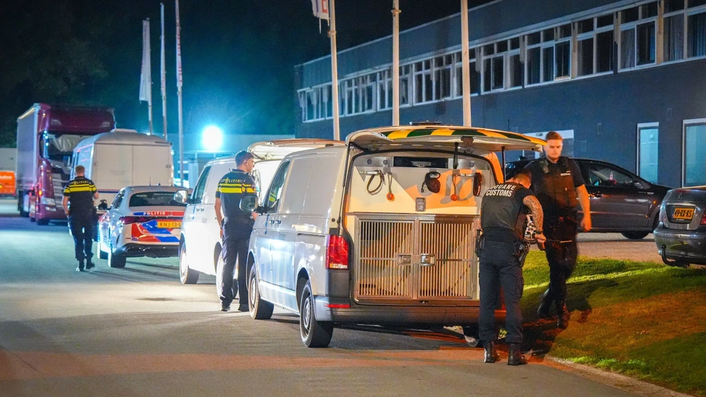 Politieactie bij distributiecentrum Die Grenze in Peize: niets aangetroffen